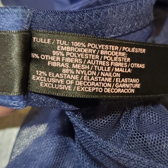 Victoria's Secret Navy Blue Floral Embroidered Babydoll Cami Top Y2K 36D - Picture 8 of 11